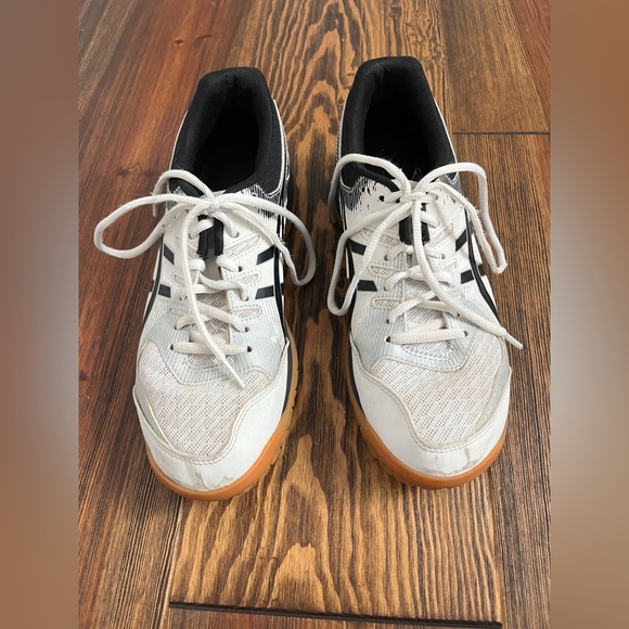 Asics White and Black Athletic Shoes with Tan Soles - Picture 1 of 5